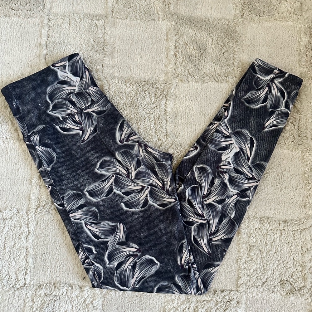 Champion Monochrome Patterned Leggings
